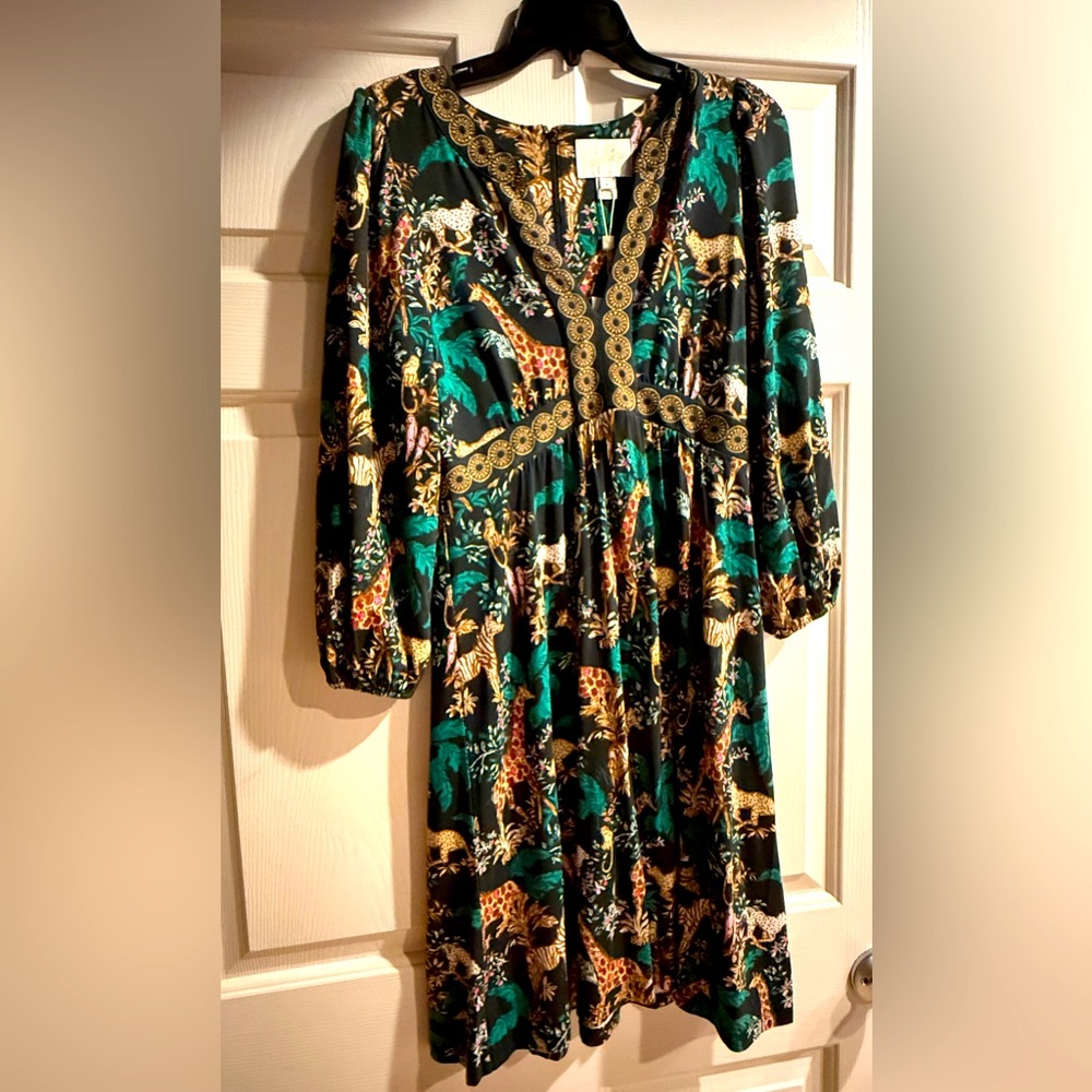 Beautiful Wexlee safari dress long sleeves dancing in the moonlight